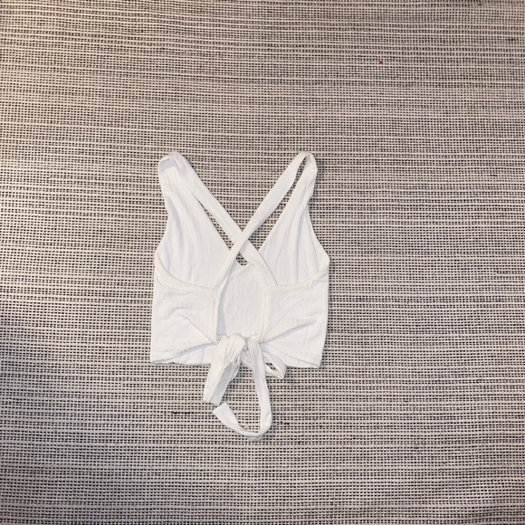 2/$30 Lulus Cropped Tank - Picture 3 of 5